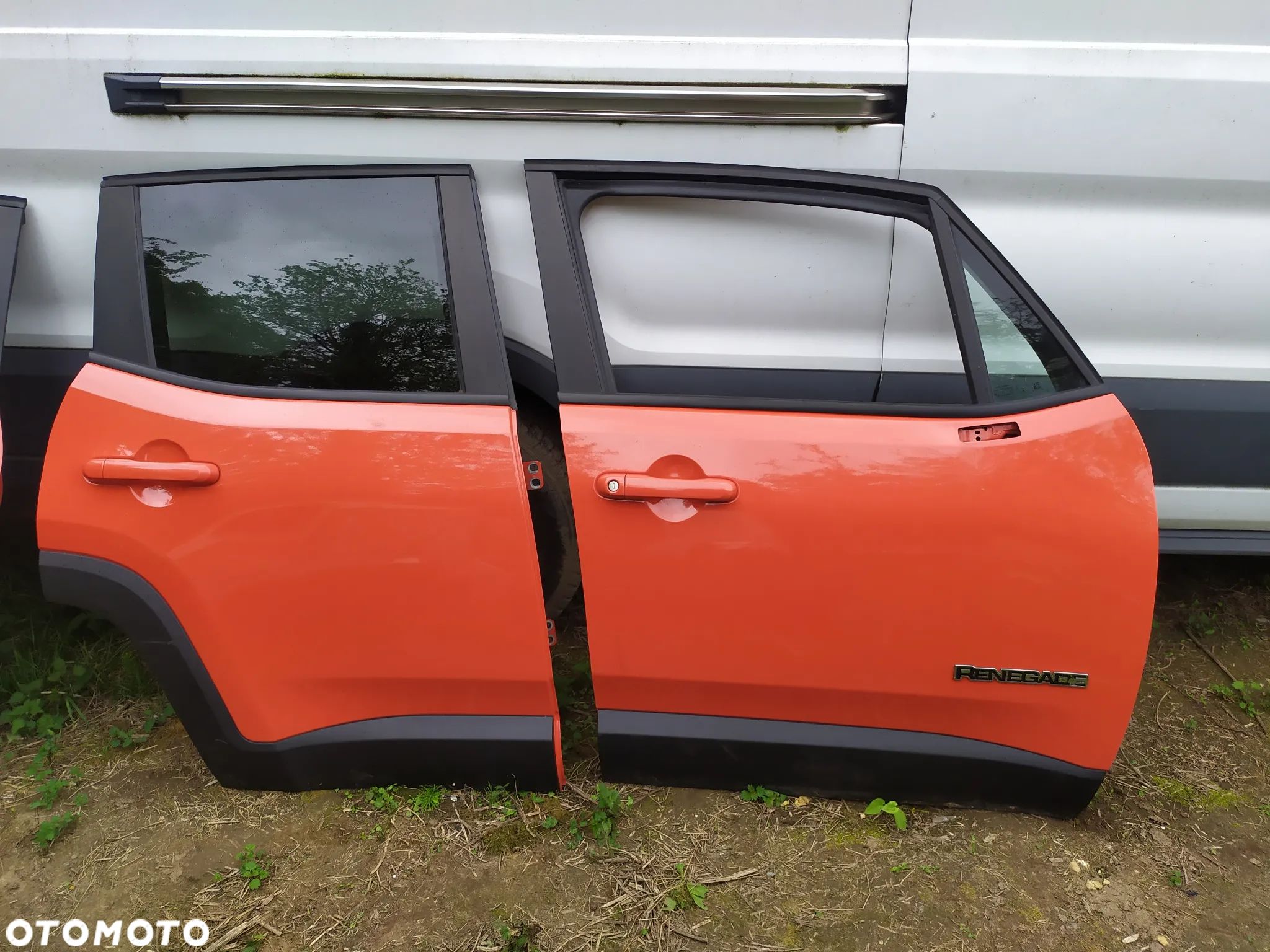Drzwi prawe przednie tylne Prawy przód tył JEEP RENEGADE - 1