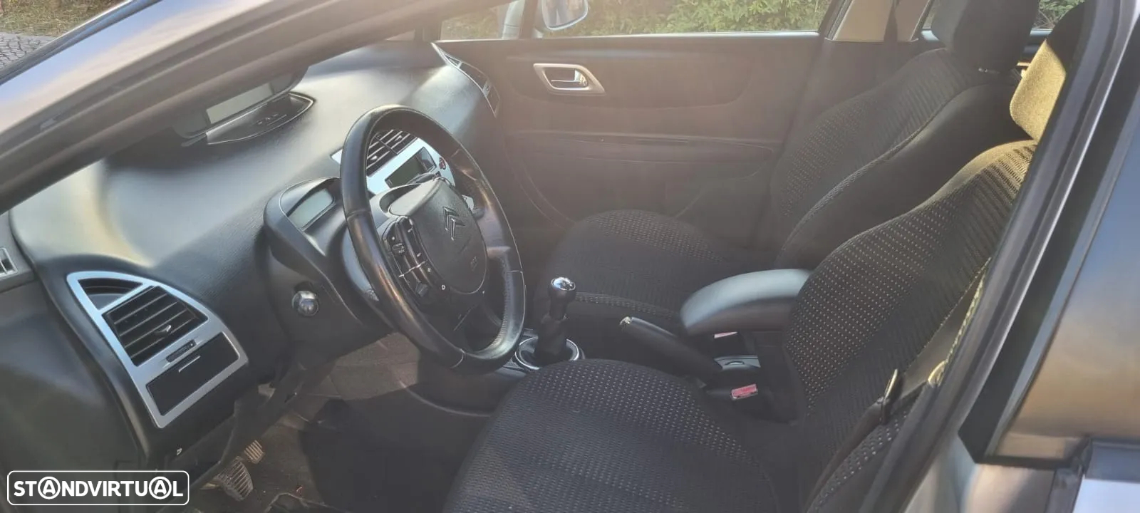 Citroën C4 1.4 16V SX RFM - 8