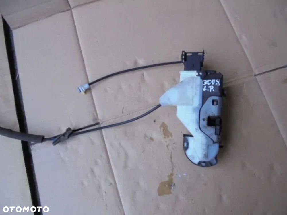 PEUGEOT 3008 I 09-16 1.6 E- HDI ZAMEK DRZWI LEWY PRZÓD - 1