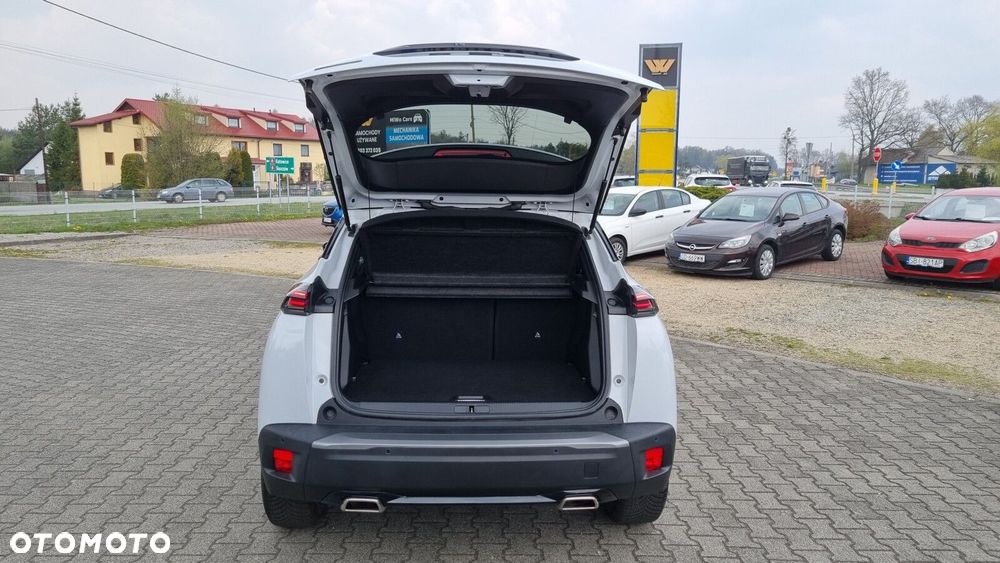 Peugeot 2008 1.2 PureTech Allure S&S EAT8 - 24