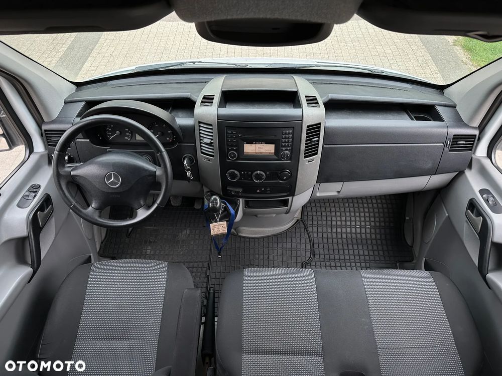 Mercedes-Benz SPRINTER L4H2 - 13