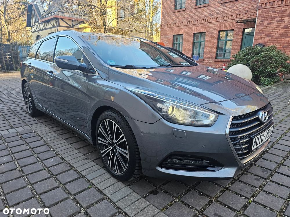 Hyundai i40 Kombi blue 1.7 CRDi DCT Premium - 1