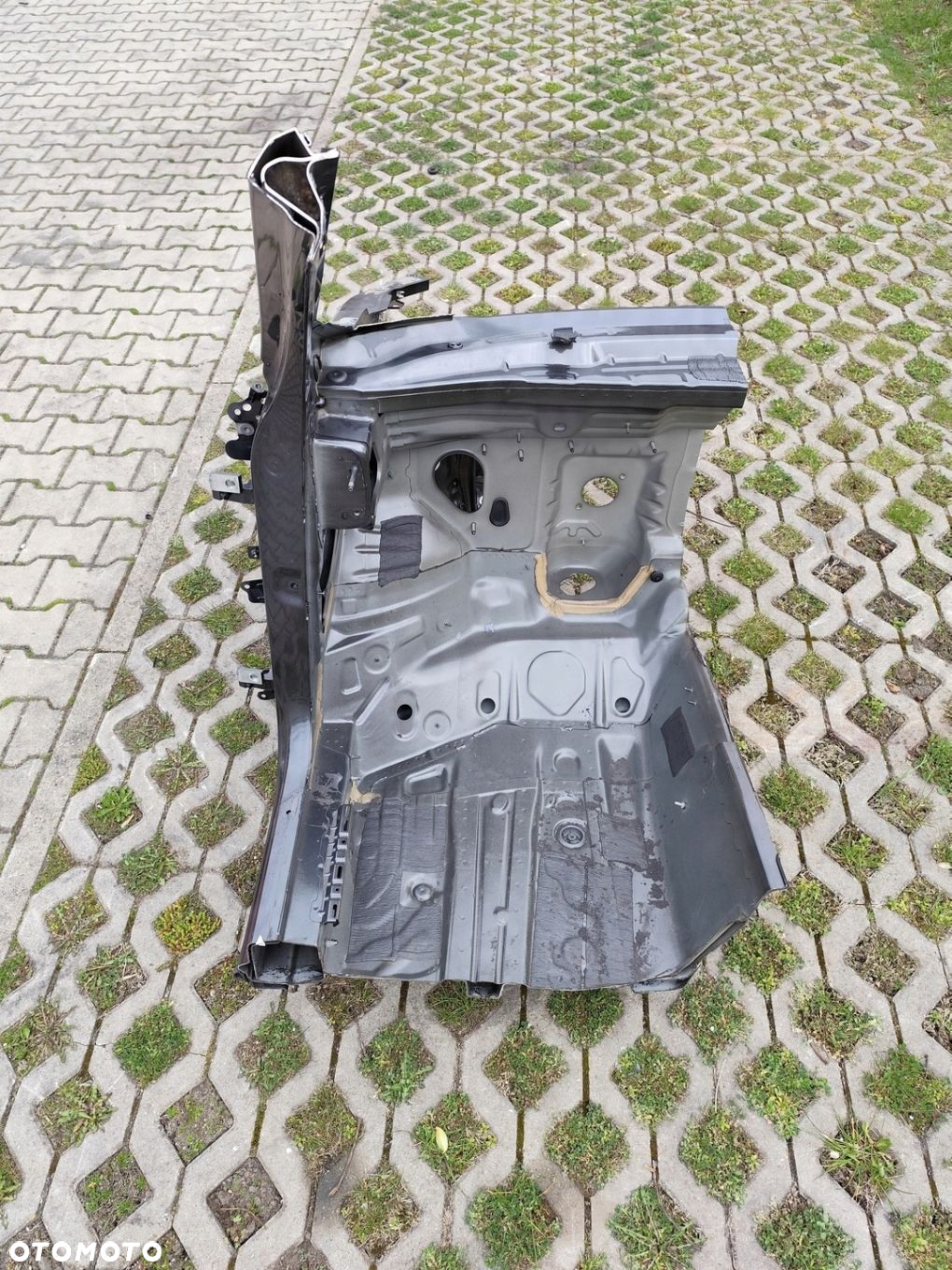 AUDI Q3 83A ĆWIARTKA PODŁUŻNICA PRZÓD LEWA - 2