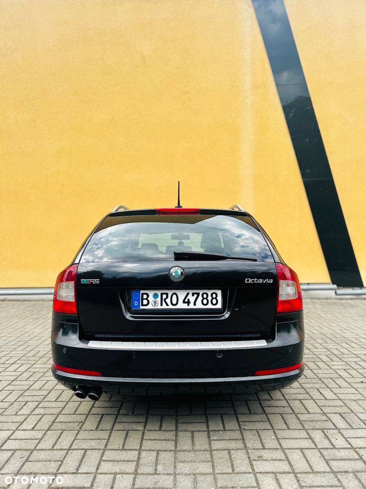 Skoda Octavia 2.0 TDI DPF RS - 11