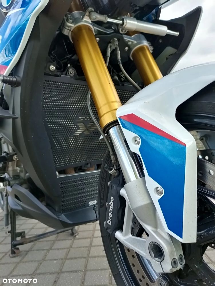 BMW XR - 10