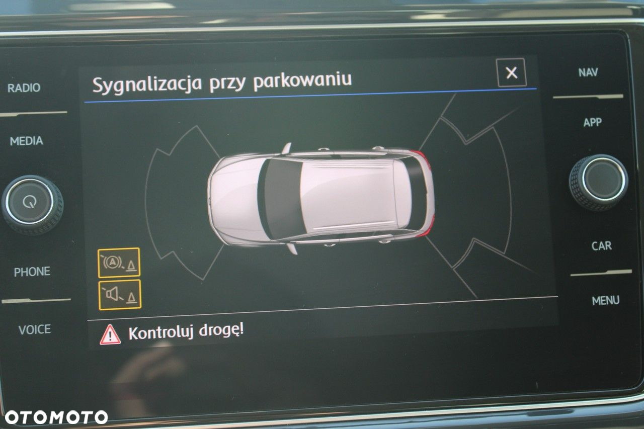 Volkswagen T-Roc - 26