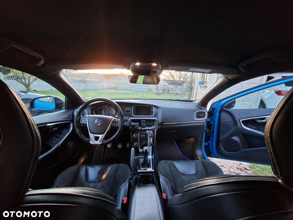 Volvo V40 D4 RDesign - 16