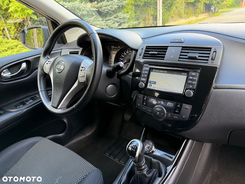 Nissan Pulsar 1.2 DIG-T Tekna EU6 - 24