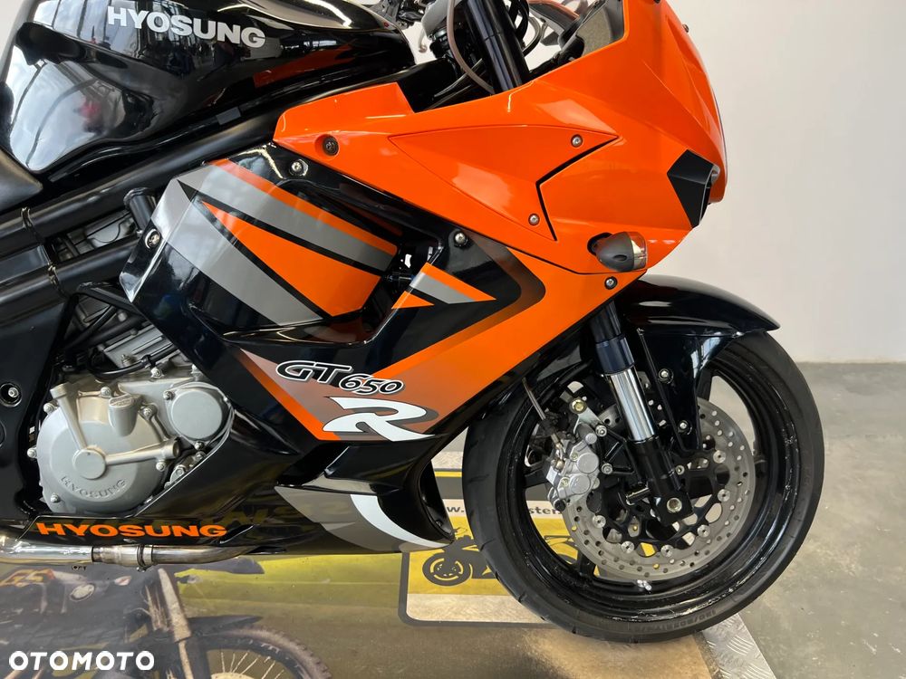 Hyosung GT Comet - 7