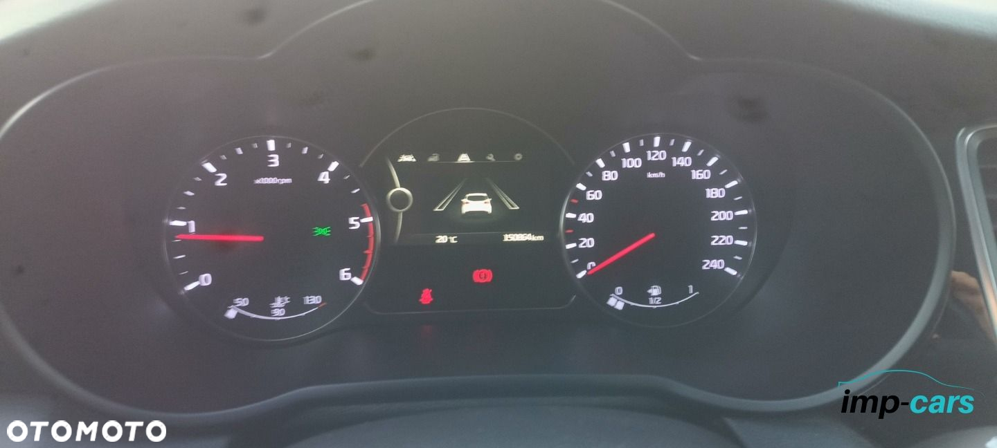 Kia Carens - 16