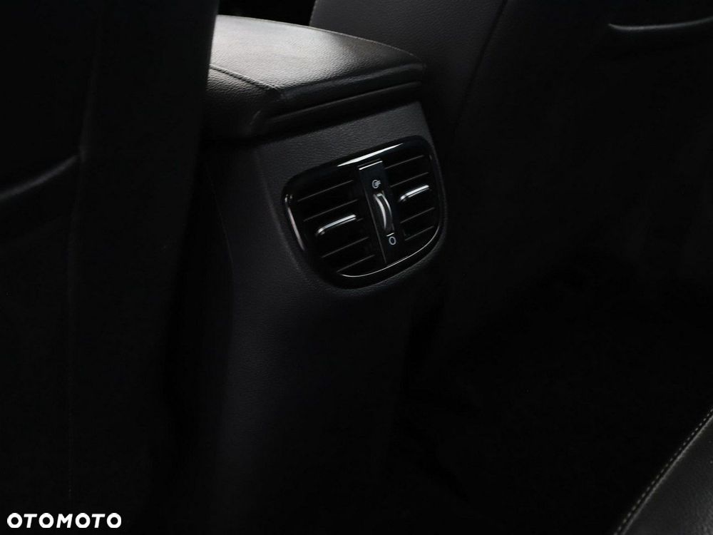 Kia XCeed 1.0 T-GDI L - 36