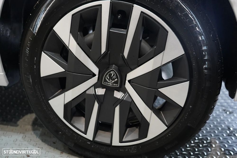 Peugeot 208 - 37