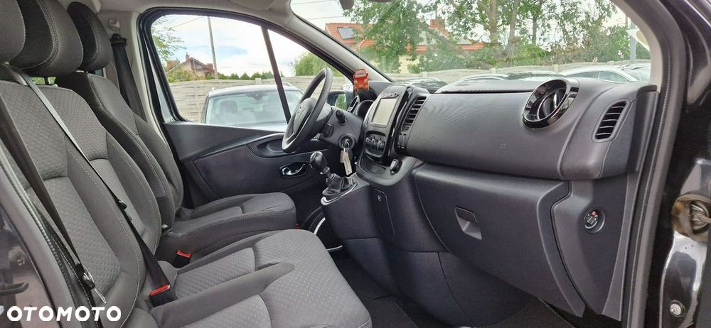 Opel Vivaro - 30