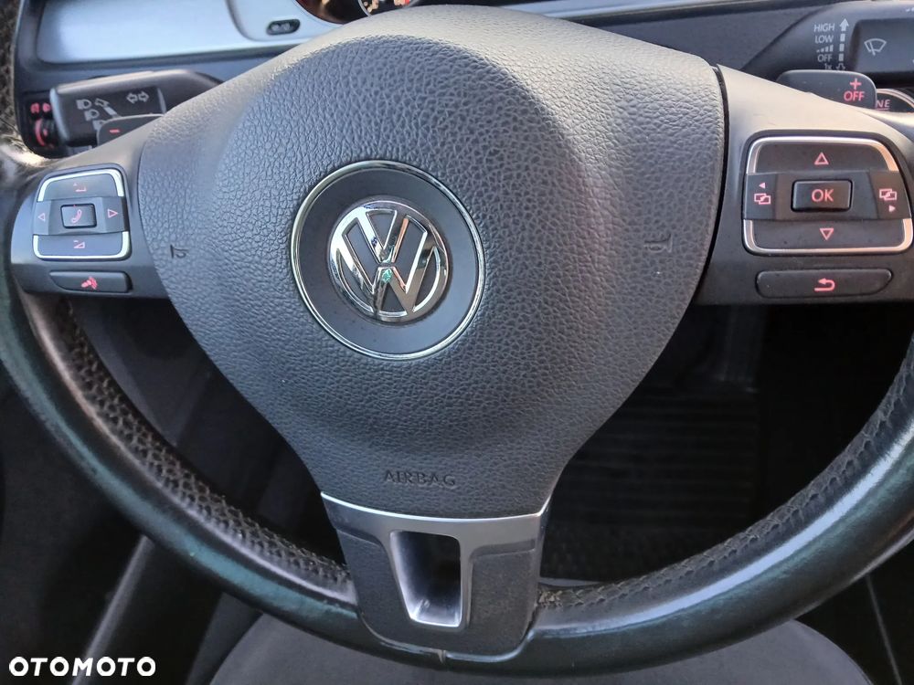Volkswagen Passat 2.0 TDI DSG BlueMotion Technology Highline - 11