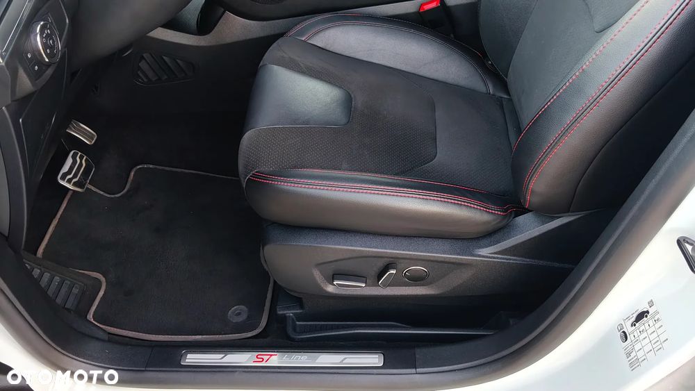 Ford S-Max 2.0 EcoBlue ST-Line - 19