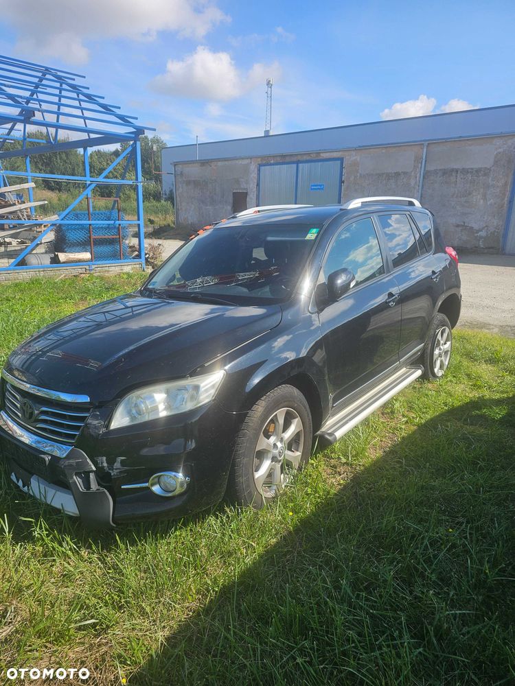 Toyota RAV4 - 1