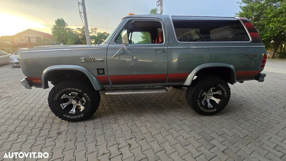 Dodge RAM - 24