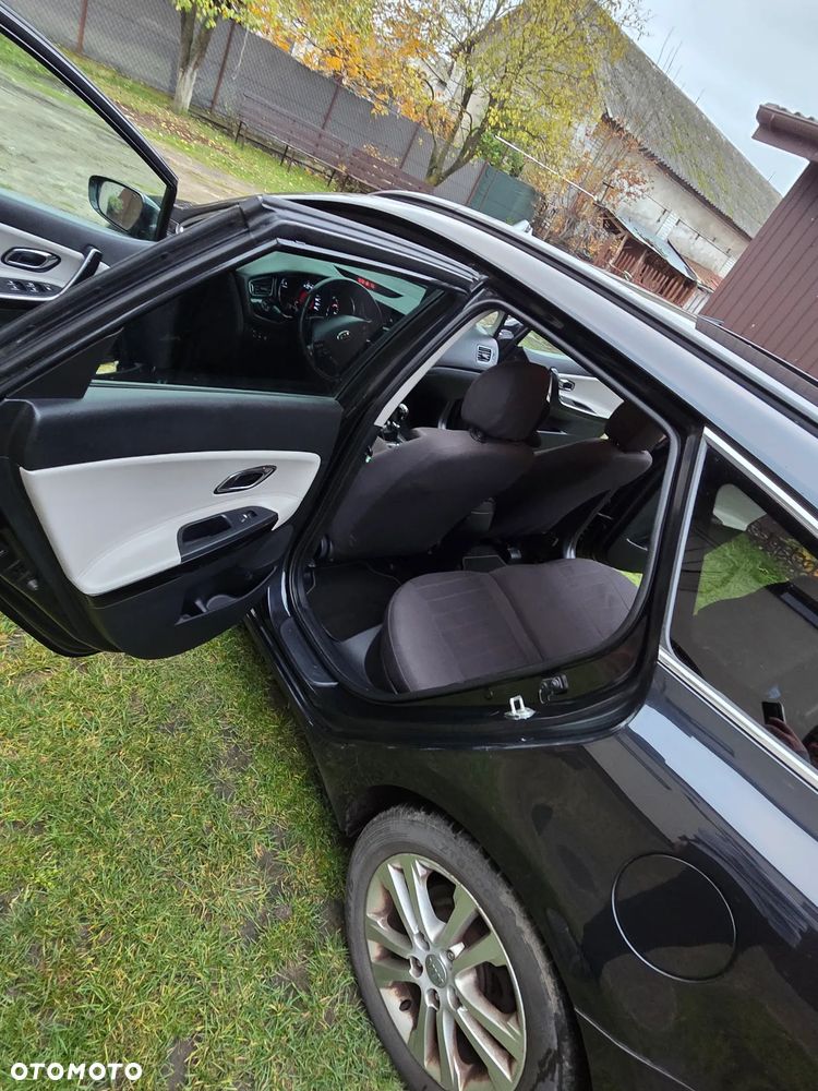 Kia Ceed - 15