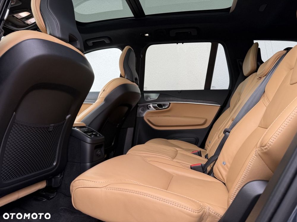 Volvo XC 90 - 18