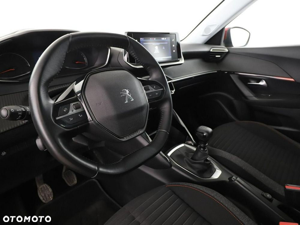 Peugeot 2008 PureTech 100 Business - 15