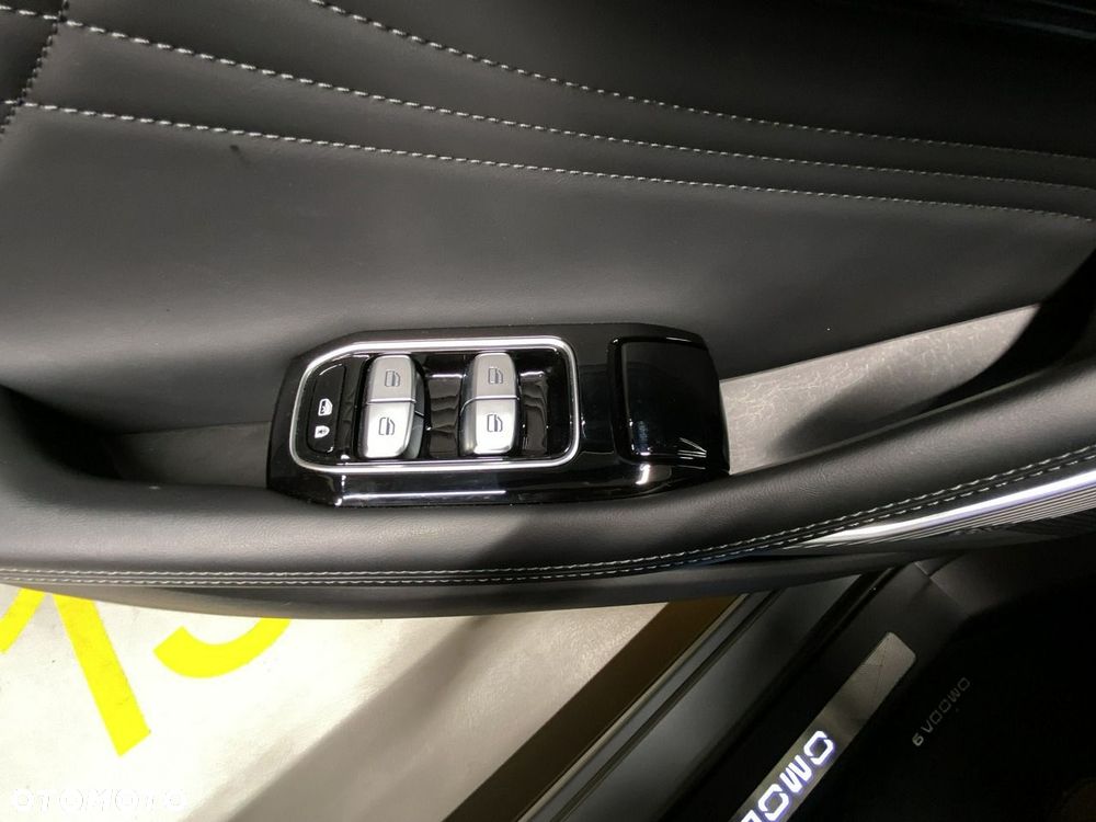 Omoda 9 1.5 Super Hybrid Exclusive AWD - 38
