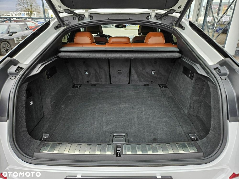 BMW X6 xDrive30d mHEV - 36