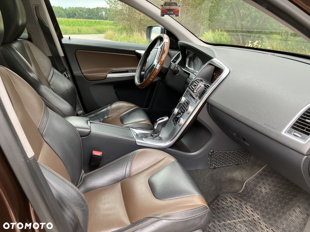 Volvo XC 60 - 22
