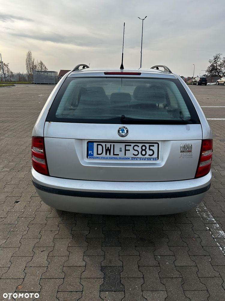 Skoda Fabia 1.4 16V Choice - 3