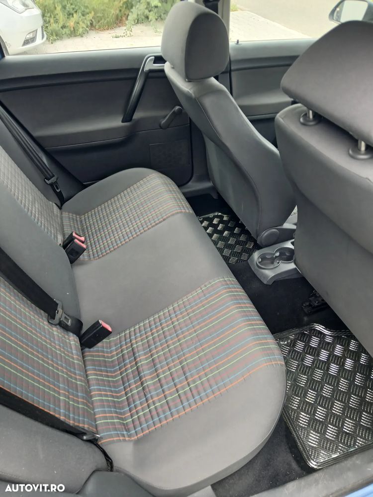 Volkswagen Polo 1.4 Comfortline - 7