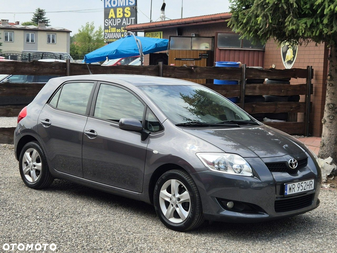 Toyota Auris - 4