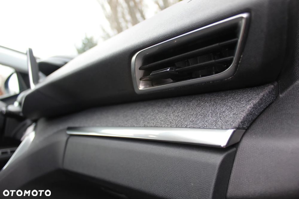 Peugeot 3008 1.2 PureTech Active - 34