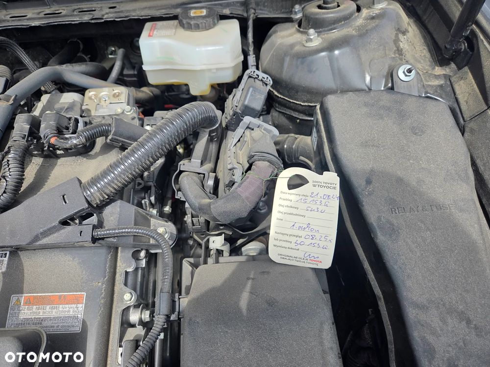 Toyota Camry 2.5 Hybrid Executive CVT - 14