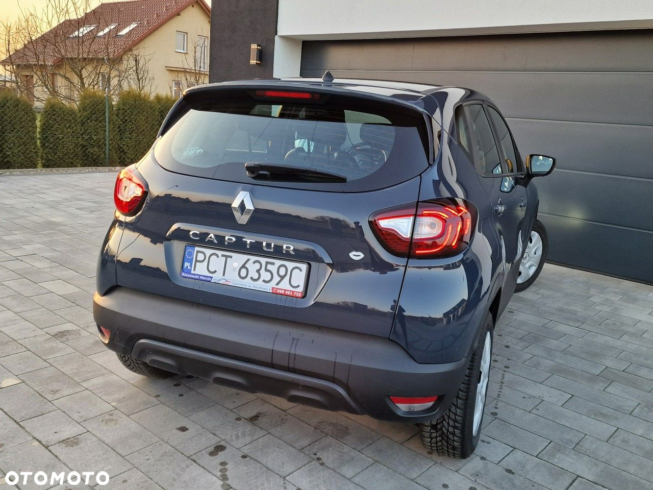 Renault Captur - 17