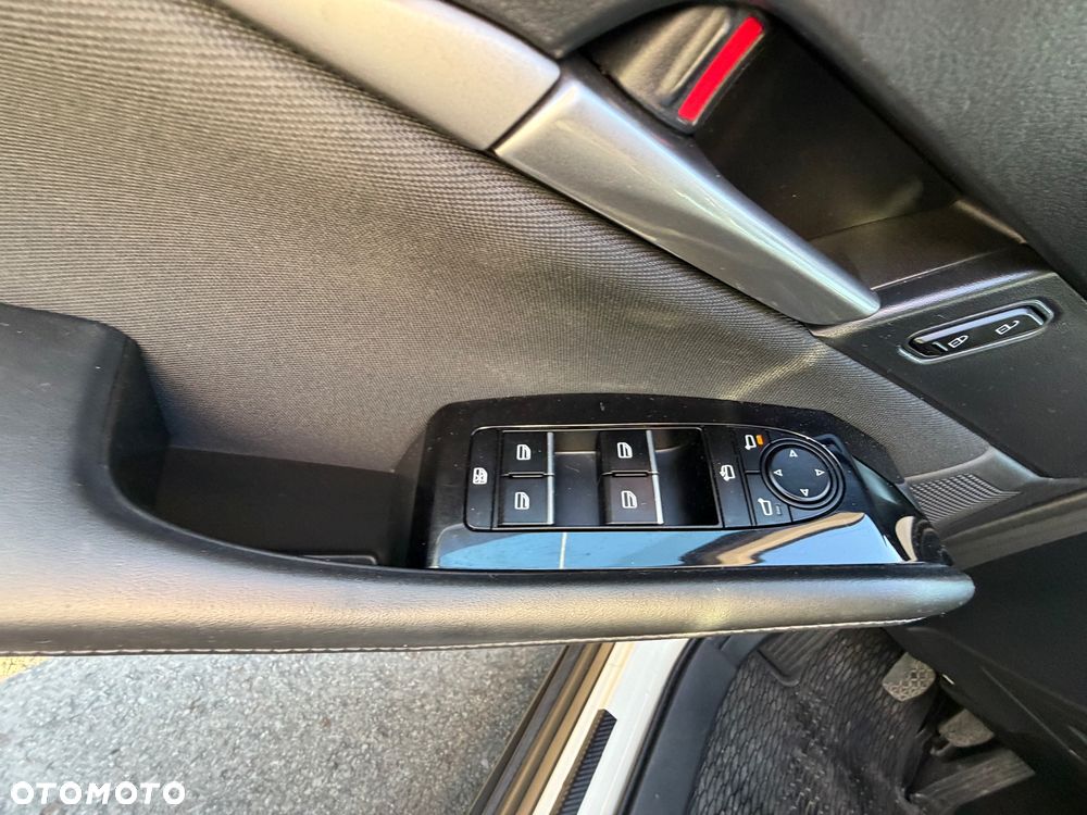 Mazda CX-30 e-SKYACTIV-G 2.0 M HYBRID - 23