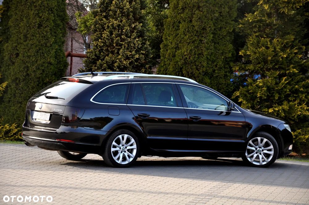 Skoda Superb 2.0 TDI DSG Exclusive - 14