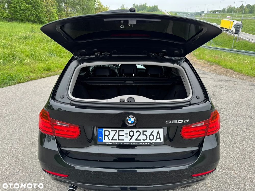 BMW Seria 3 320d Efficient Dynamics Edition - 28