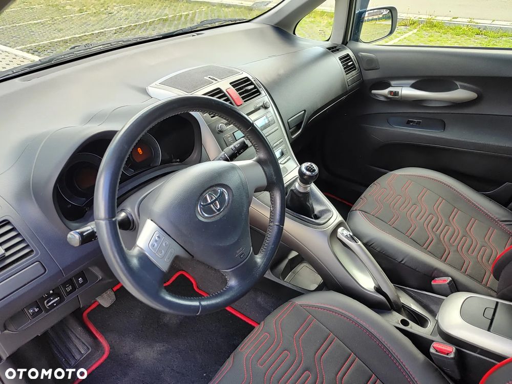 Toyota Auris 1.33 VVT-i Premium - 11