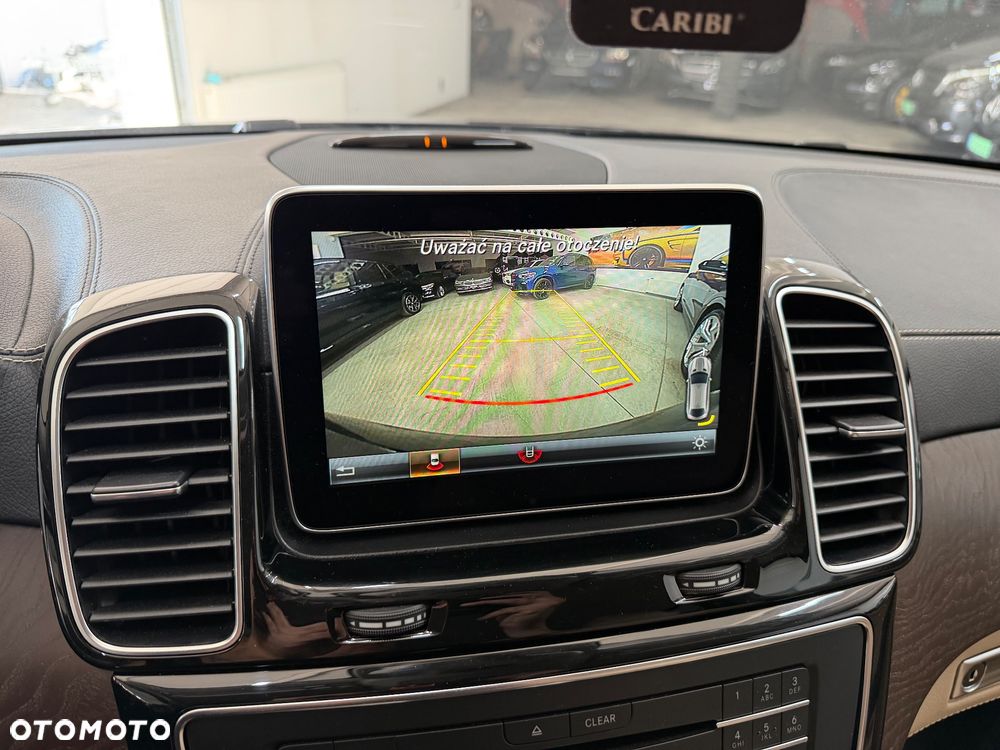 Mercedes-Benz GLE - 37