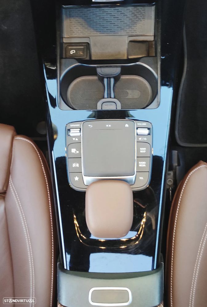 Mercedes-Benz A 250 e AMG Line - 41