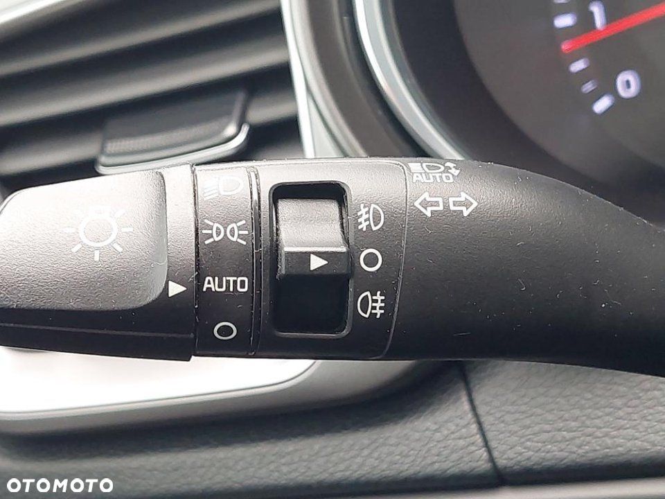 Kia XCeed - 20