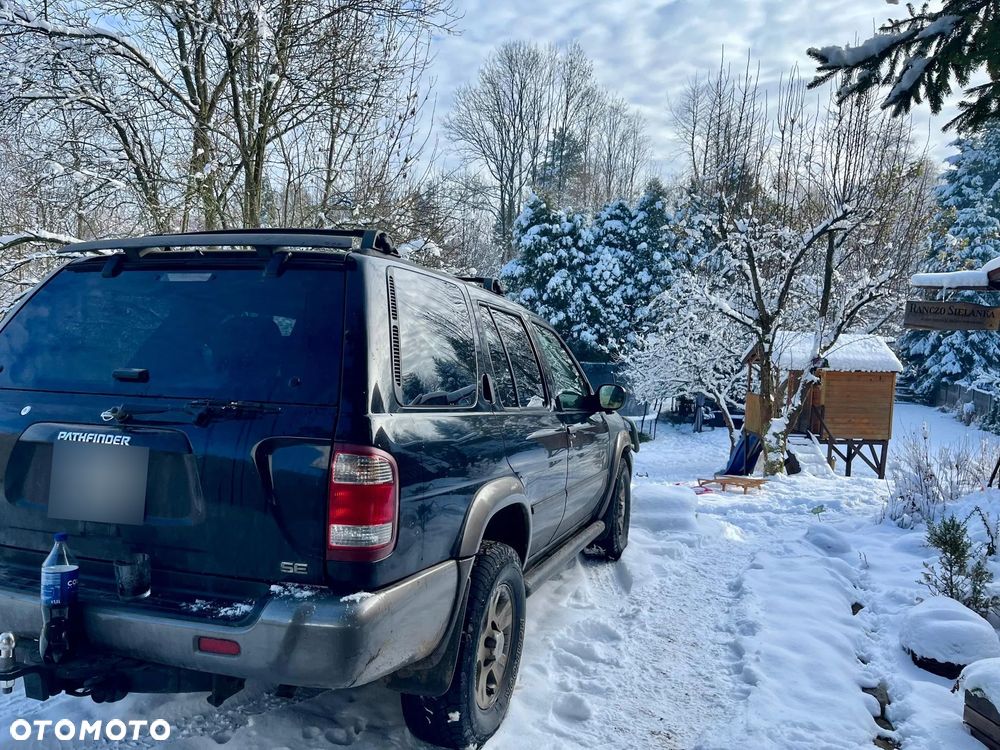 Nissan Pathfinder - 11