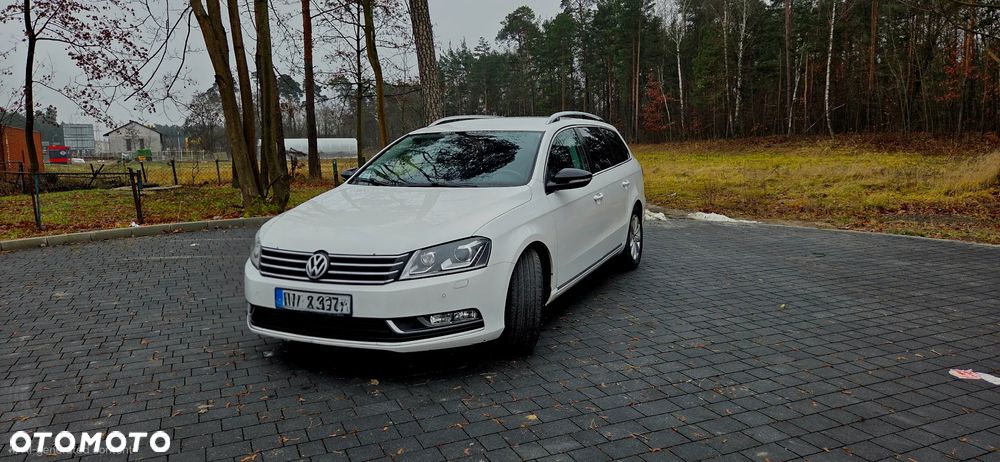 Volkswagen Passat 2.0 TDI DPF DSG Trendline - 1