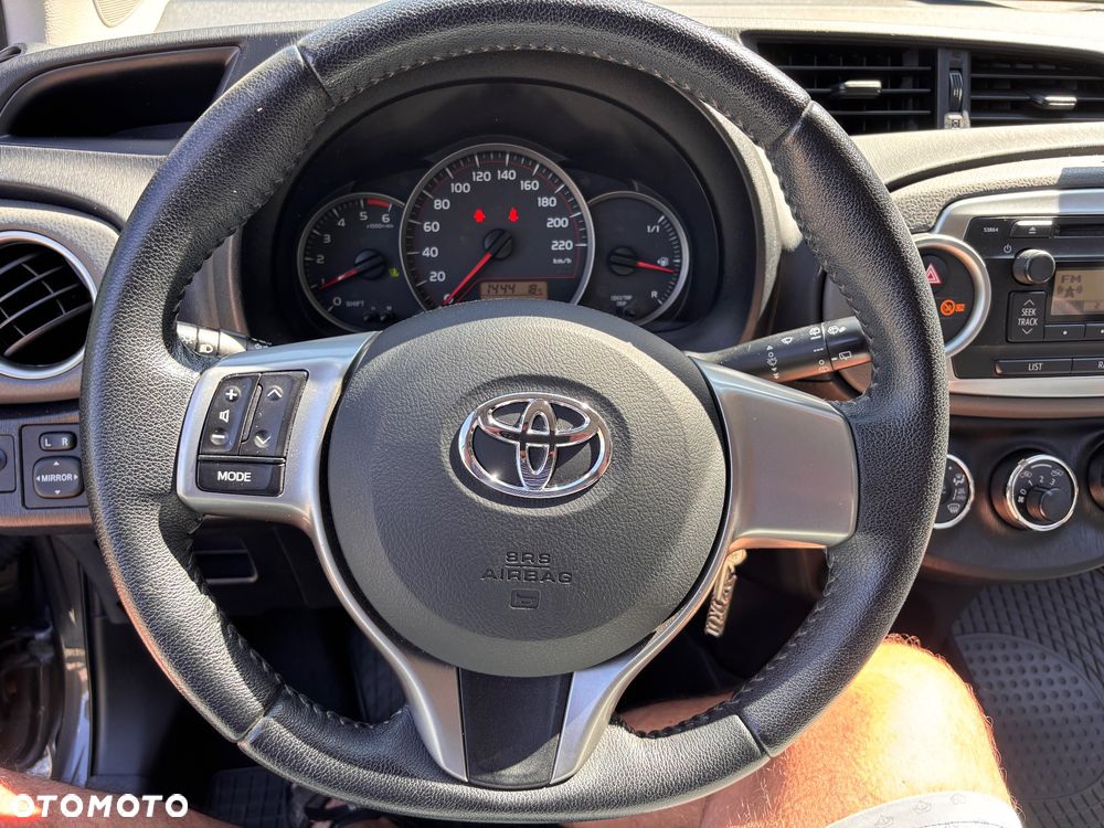 Toyota Yaris 1.4 D-4D Active - 8