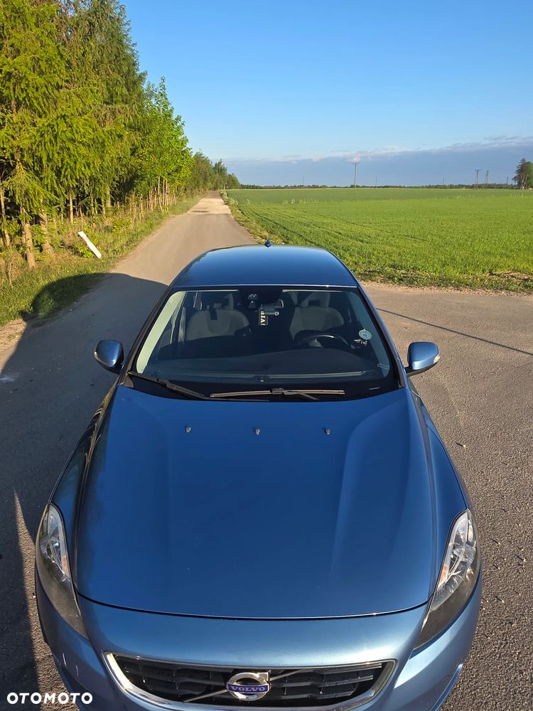 Volvo V40 D4 Momentum - 5
