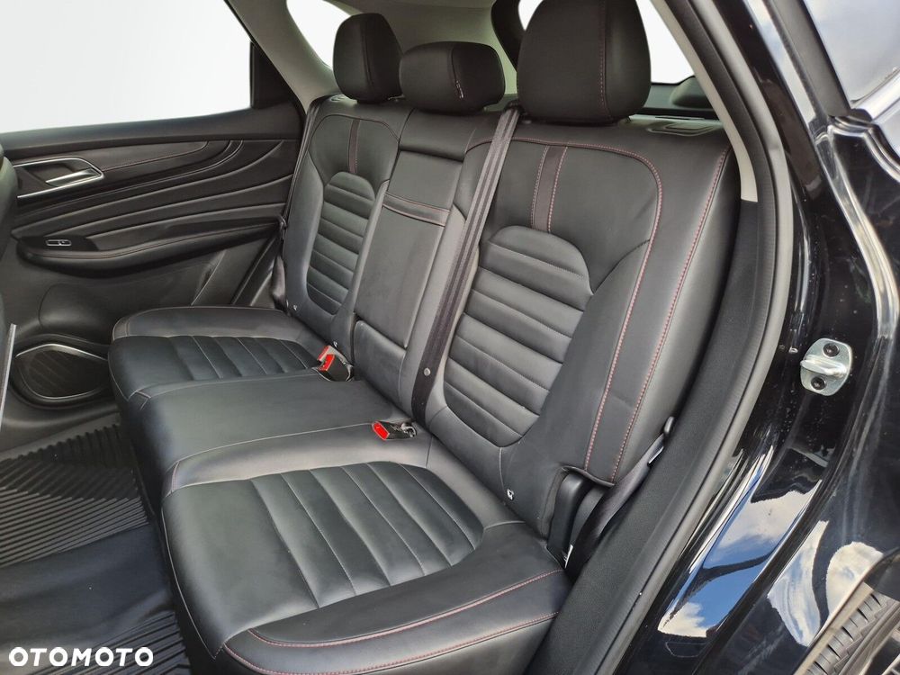 MG HS 1.5 T-GDI Exclusive DCT - 29