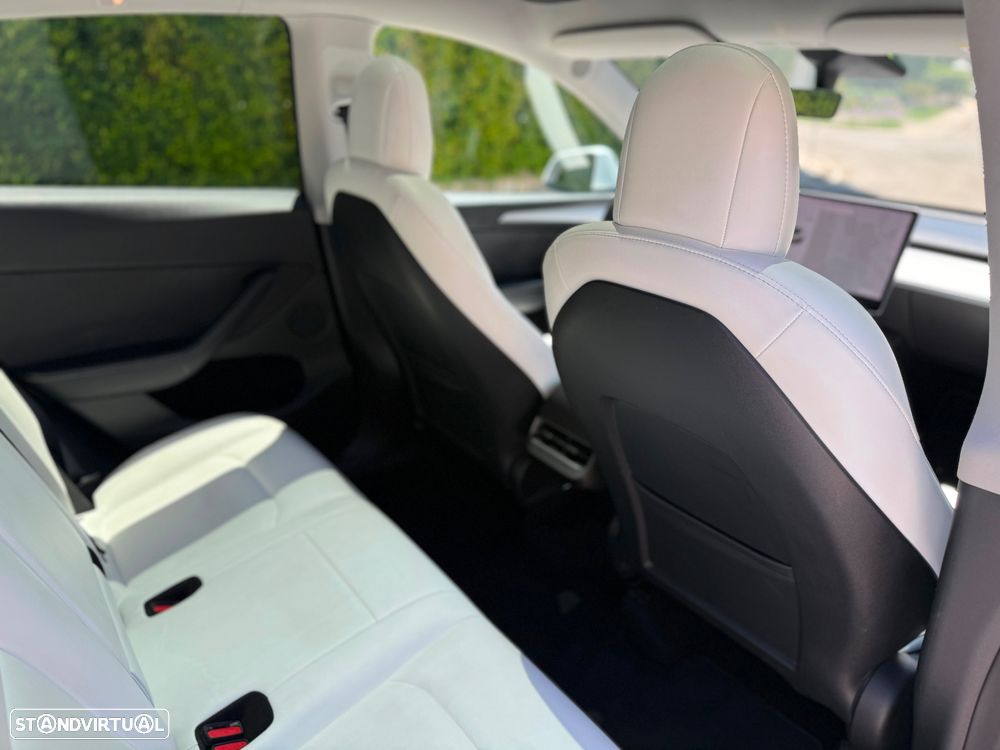 Tesla Model Y Long Range Tração Integral - 23