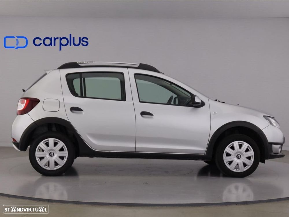 Dacia Sandero 1.5 dCi Stepway - 8