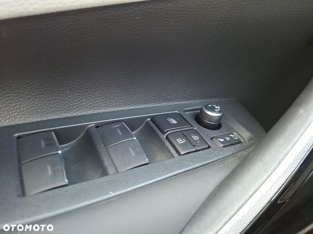 Toyota Corolla 1.8 Hybrid GPF Executive - 18