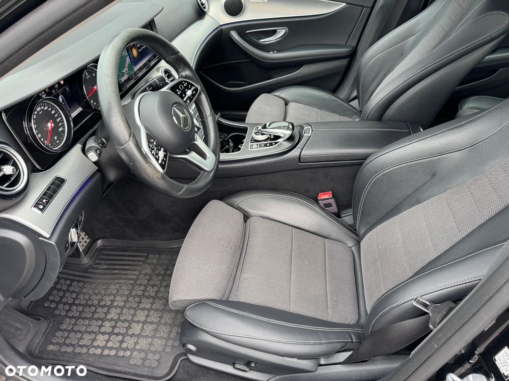 Mercedes-Benz Klasa E 220 d 9G-TRONIC - 10