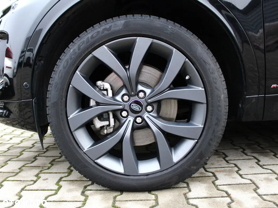 Land Rover Discovery Sport - 24